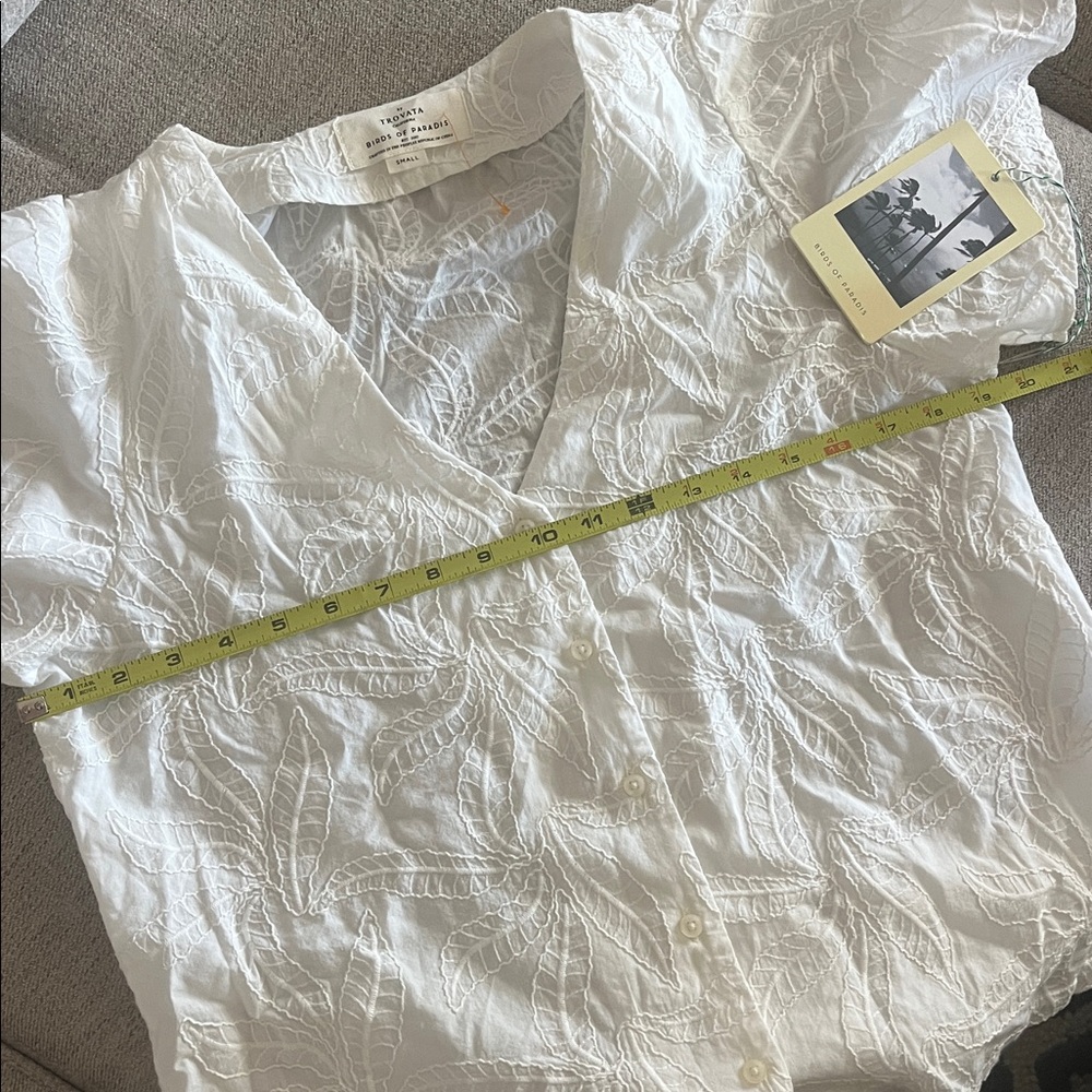 NWT Trovata Angela Flutter Sleeve Blouse in White - Picture 7 of 7